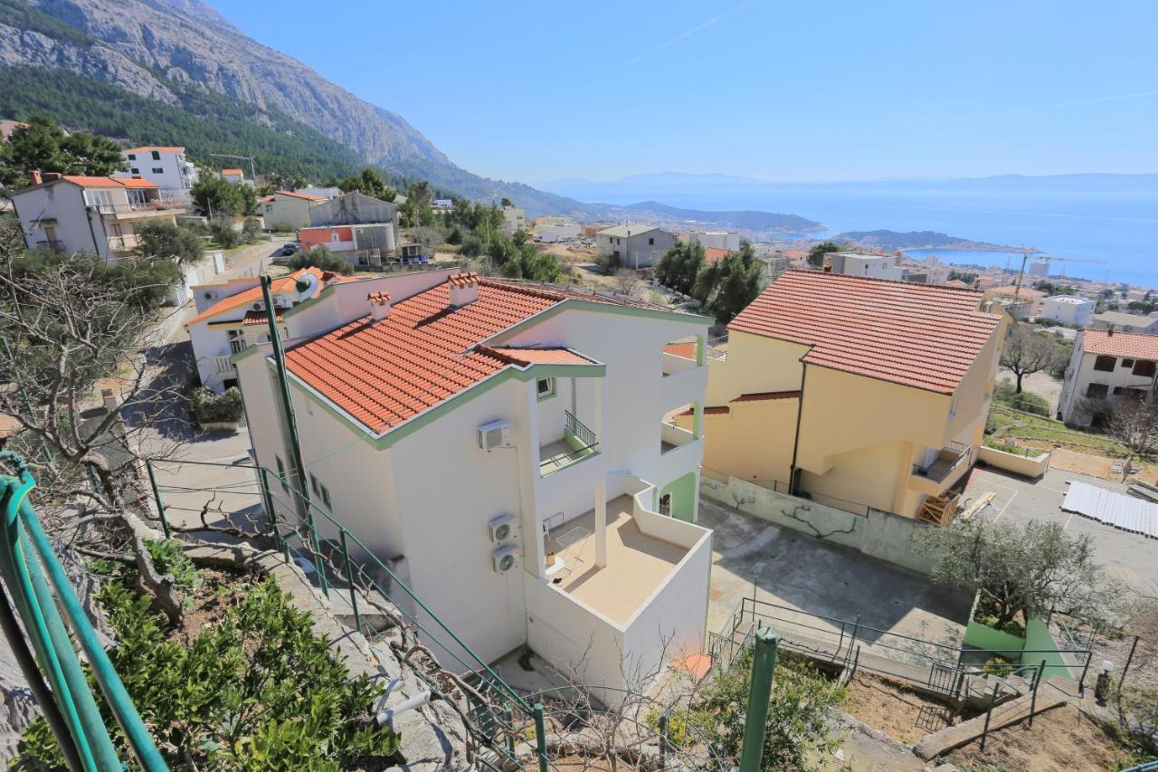 With A Parking Space - 18213 Apartman Makarska